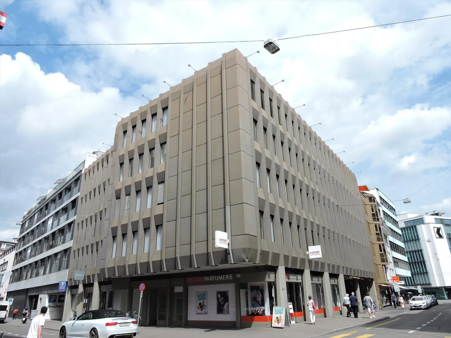 Un mese senza affitto - parcheggi all'Aeschenvorstadt - Foto 1 di 1