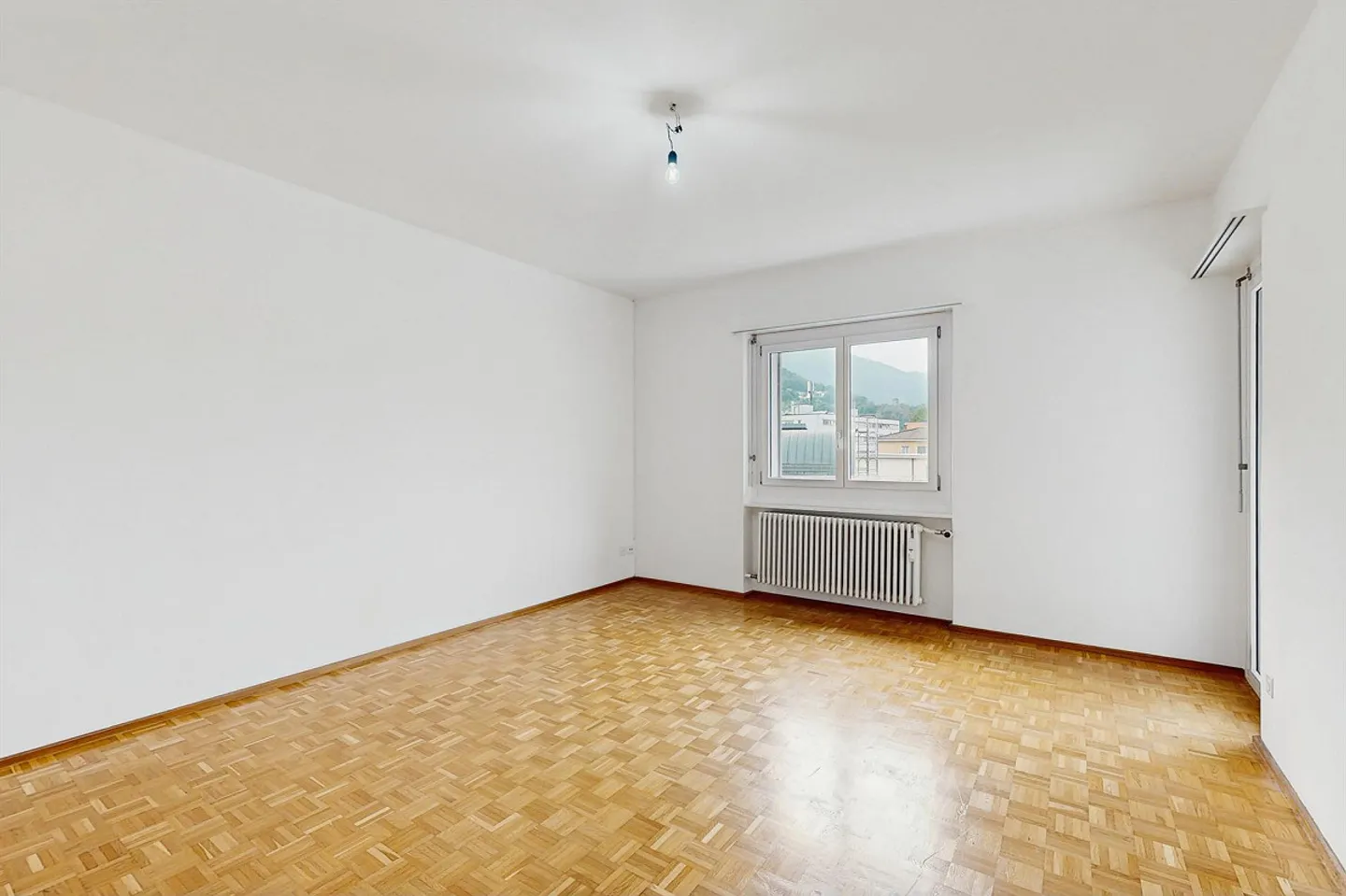 Wohnen in der Nähe des Zentrums: renoviert mit wunderschönem Blick - Foto 4 von 12