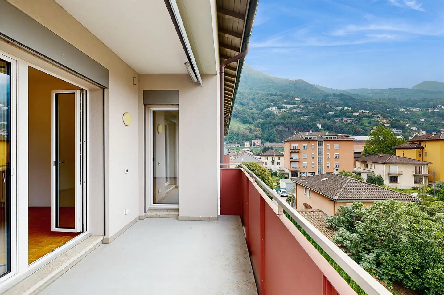 Wohnen in der Nähe des Zentrums: renoviert mit wunderschönem Blick - Foto 6 von 12