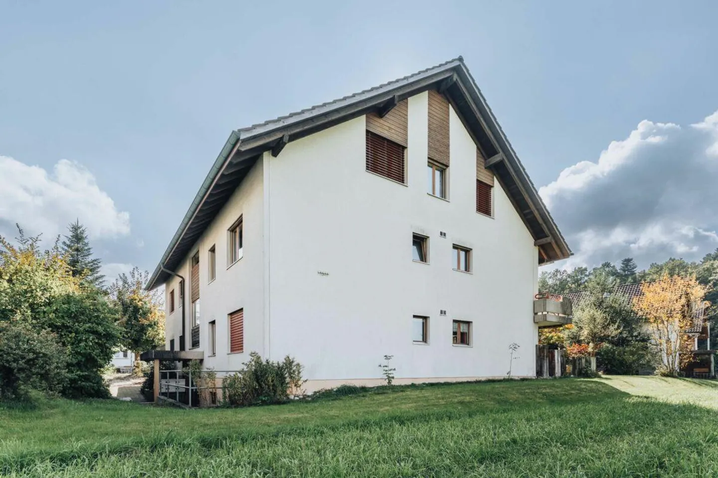 Appartement sous les combles de 4,5 pièces : Vie idyllique sur le Finkenweg - Photo 3 sur 9