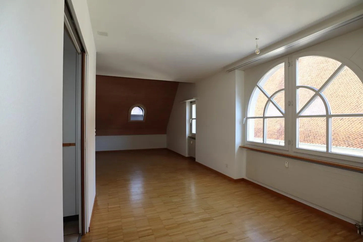 Charmante Wohnung in Laufen - Foto 3 von 12