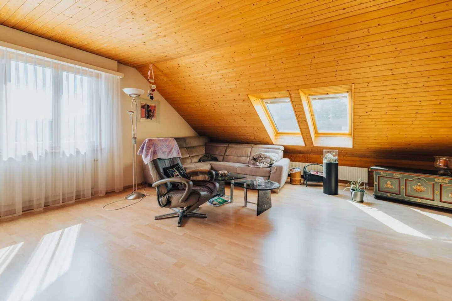 Appartement sous les combles de 4,5 pièces : Vie idyllique sur le Finkenweg - Photo 5 sur 9