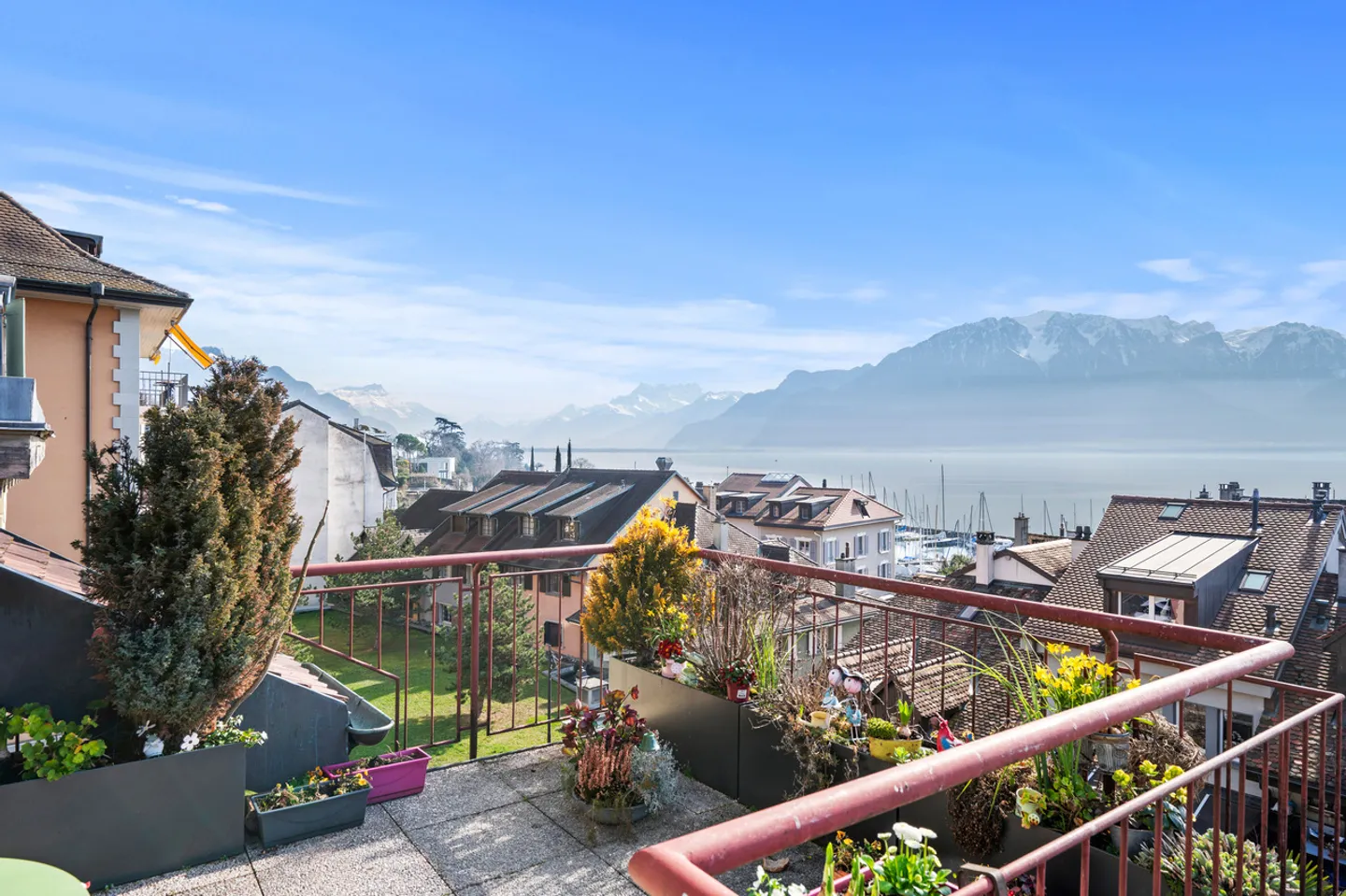 Incantevole casa di città con vista lago - Foto 4 di 11