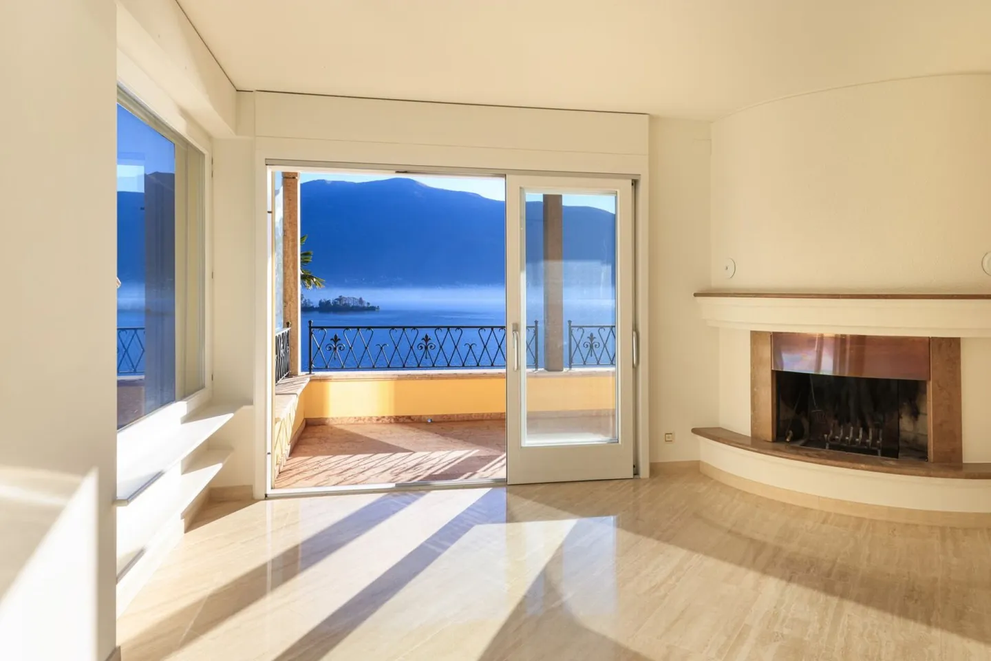 Attique de rêve de 3.5 pièces avec vue sur le lac et accès privé au lac - Photo 3 sur 10