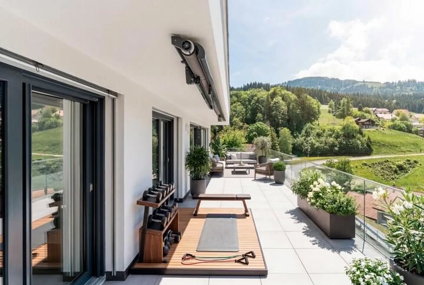 Exclusive Living in Plasselb - Modern 4.5 Room Penthouse Apartment - Photo 7 of 8