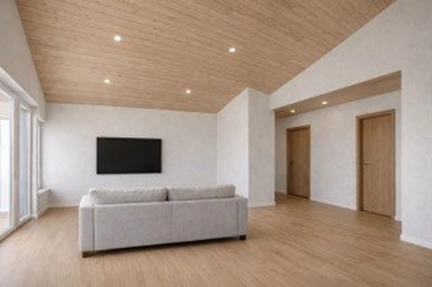 4.5 Room Apartment - Photo 1 of 4