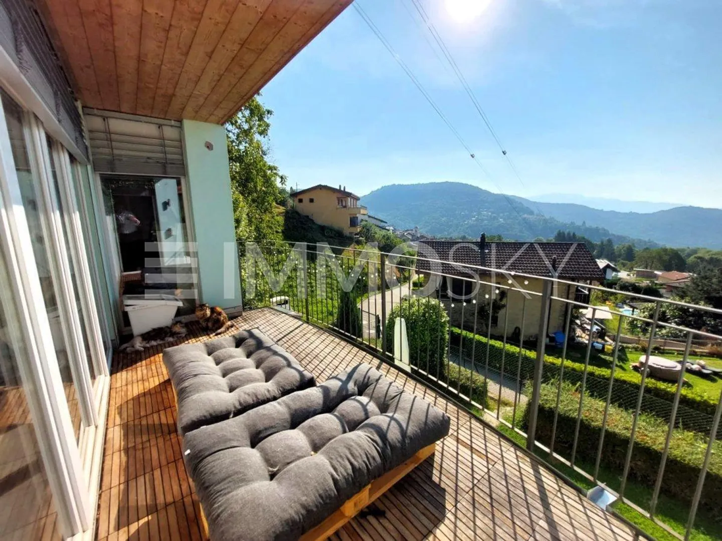 Maison magnifique avec grenier panoramique, terrasses et jardin privé - Photo 2 sur 5