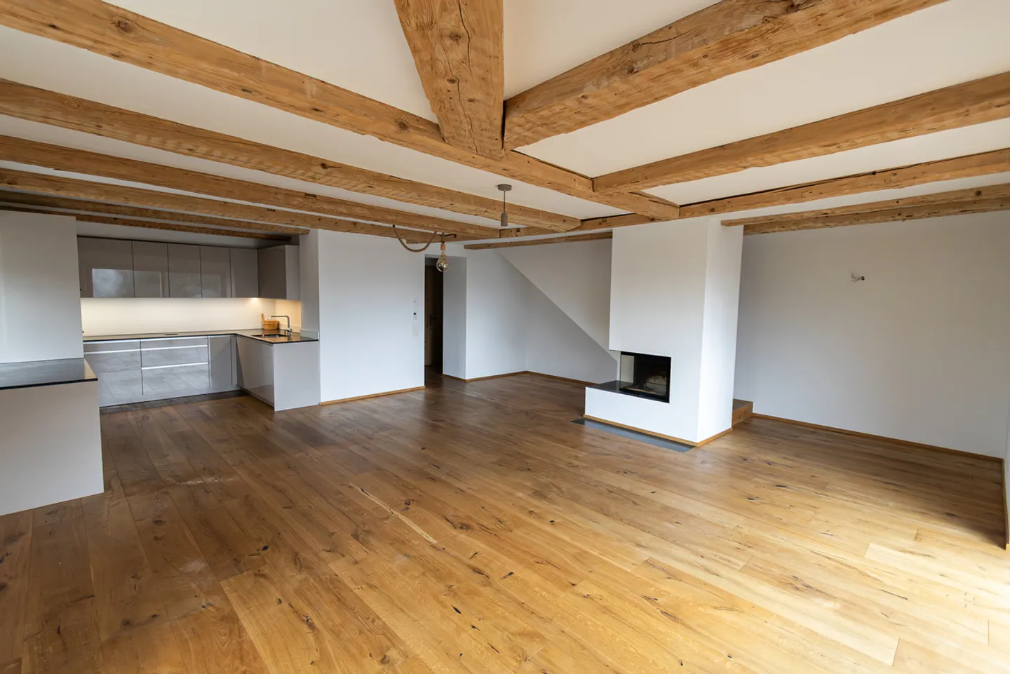 Appartamento Duplex Incantevole - Foto 1 di 24