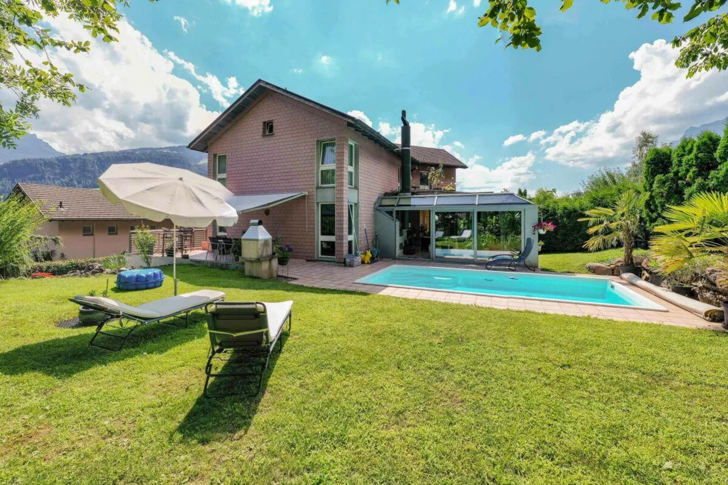 Dream house with pool and privacy in a very sunny location - Photo 1 of 29