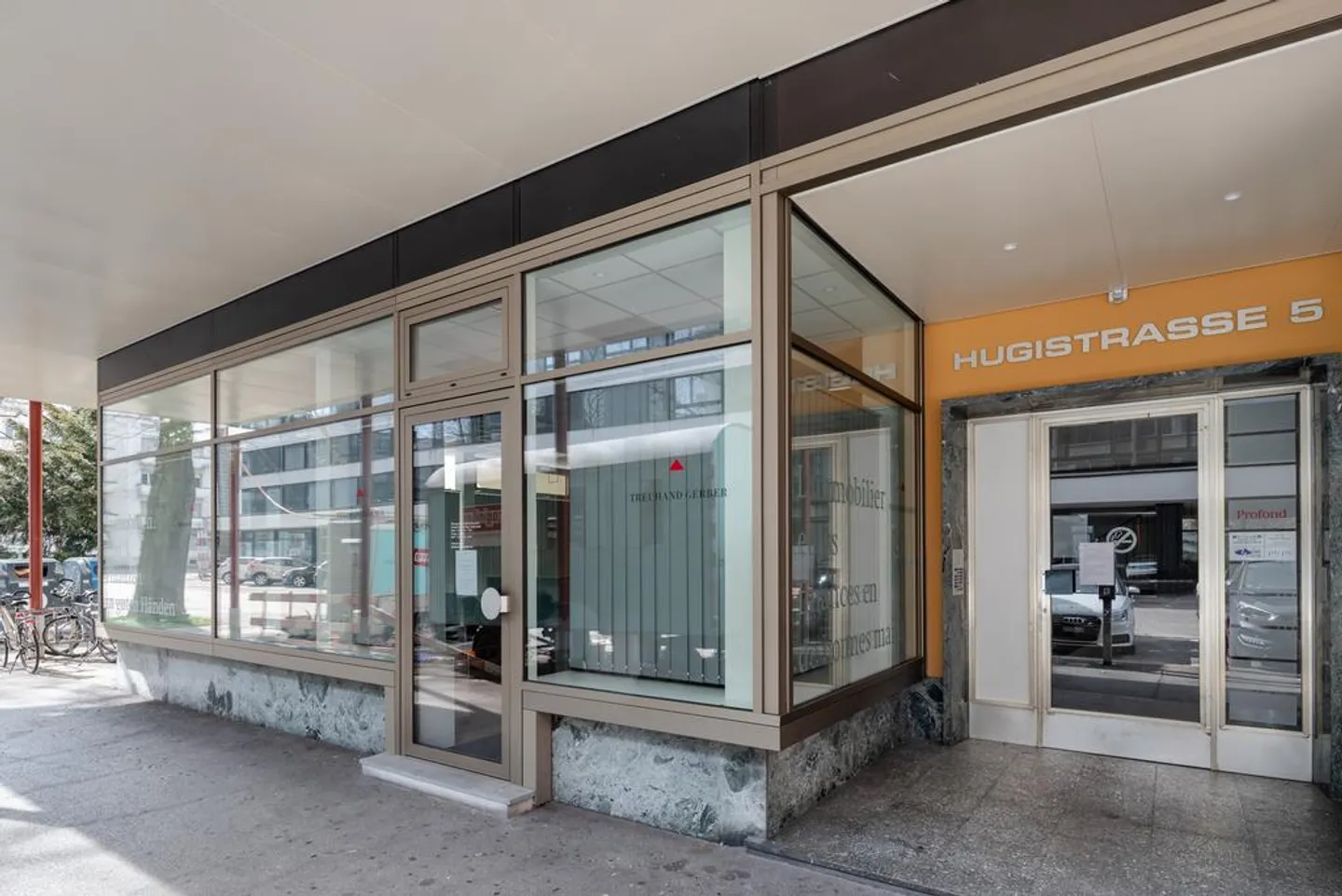 Proximity to Biel Main Station: Developed Retail Space - Photo 3 of 7