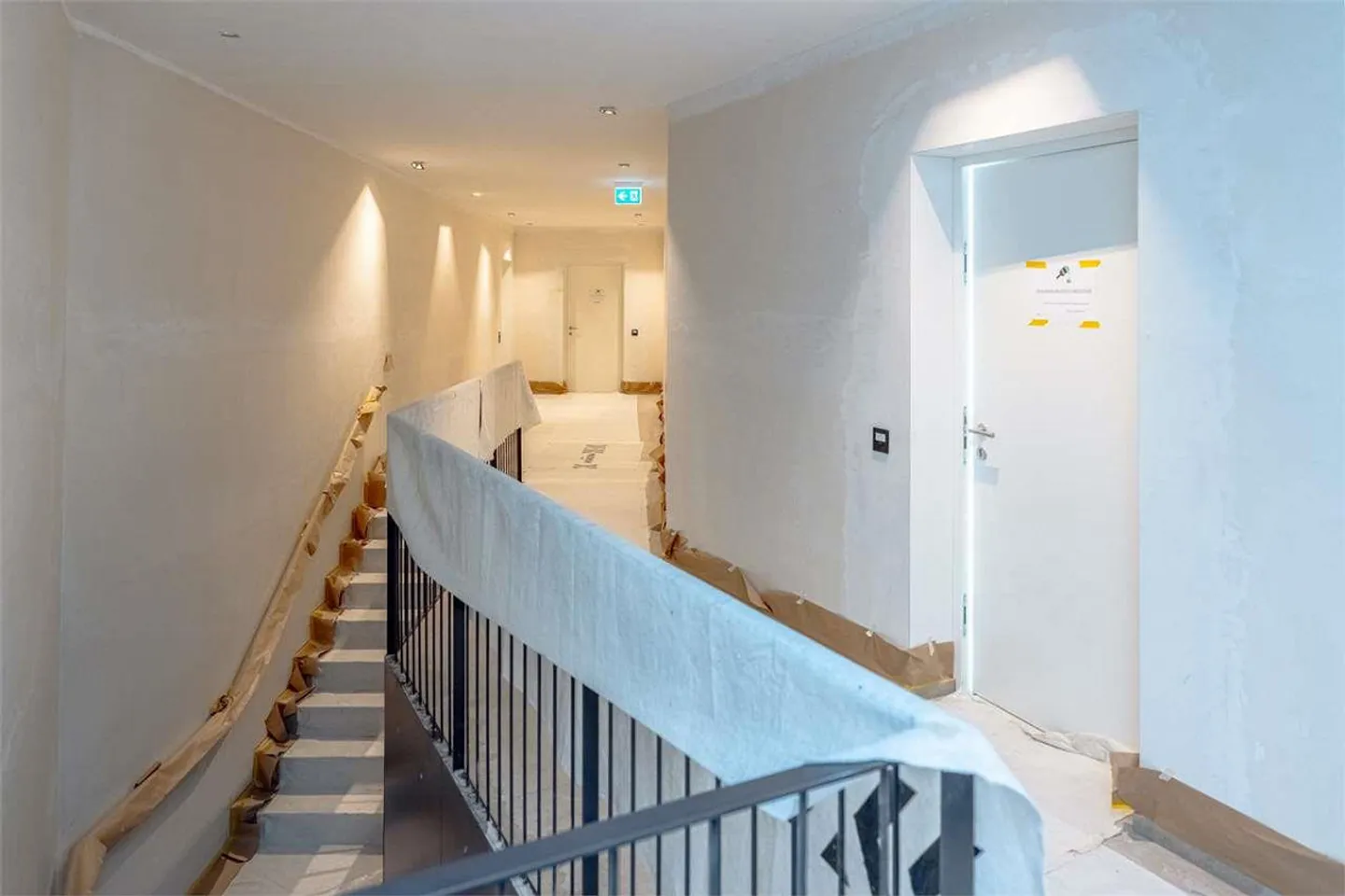 Elegant 4.5-Room Apartment on the Top Floor - Residenza Pregassona 339 - Photo 5 of 13