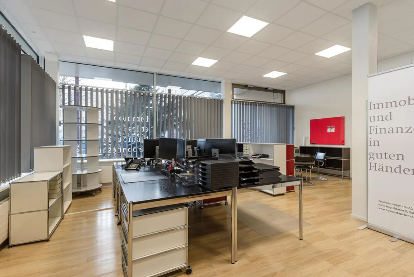 Proximity to Biel Main Station: Developed Retail Space - Photo 5 of 7