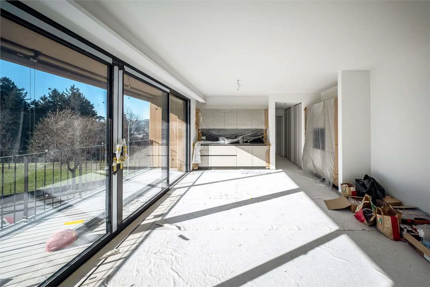 Elegant 4.5-Room Apartment on the Top Floor - Residenza Pregassona 339 - Photo 6 of 13