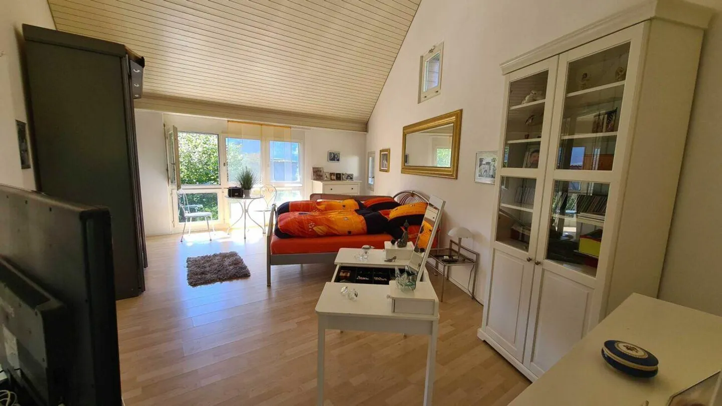 Dream house with pool and privacy in a very sunny location - Photo 17 of 29