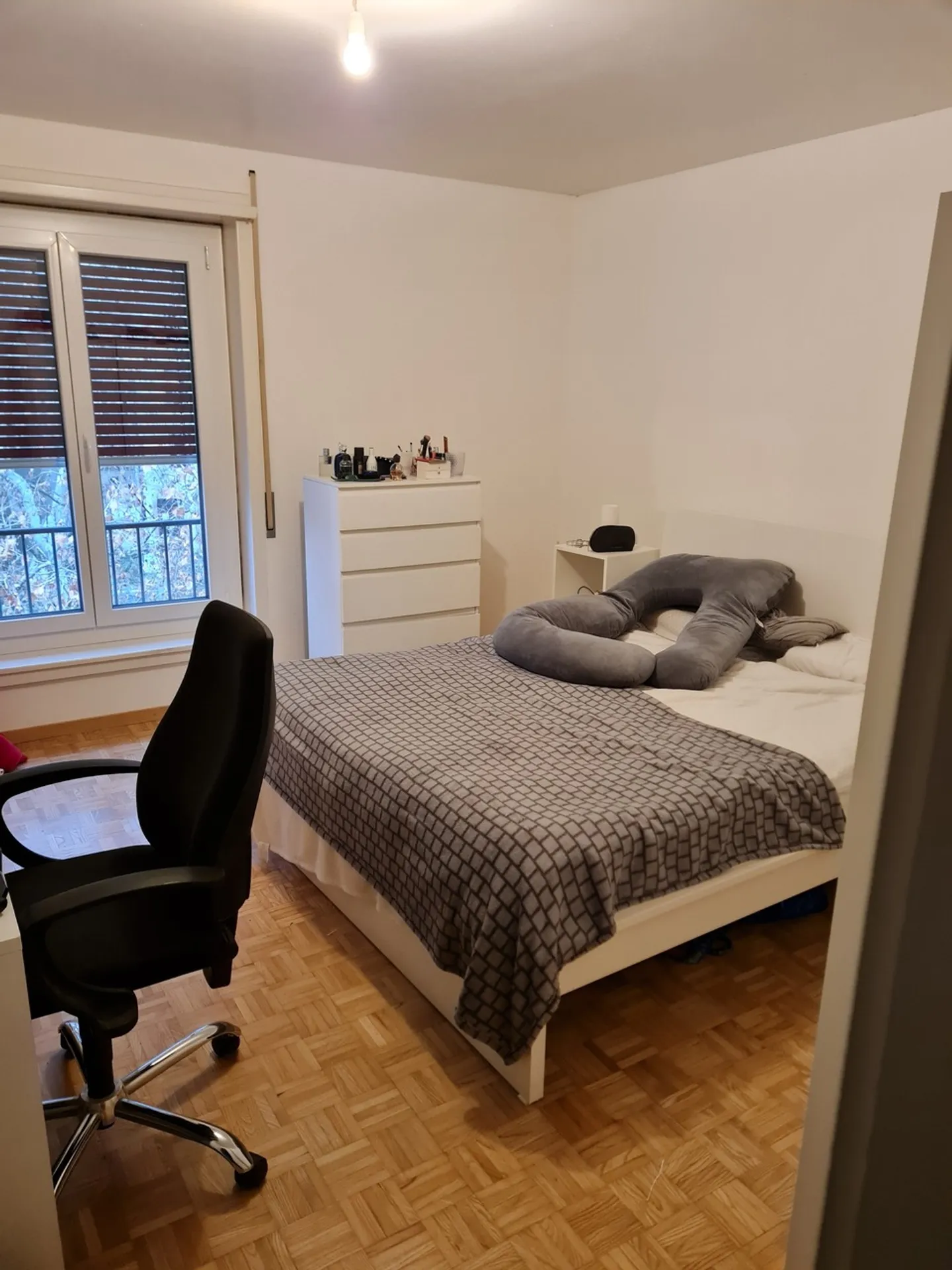 Apartment for rent - Photo 3 of 5