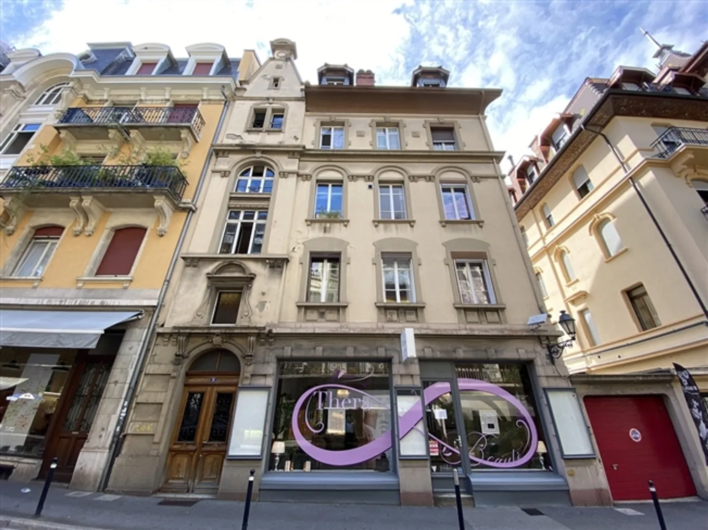 4.0 Rooms, Large Terrace, Lake View - Photo 1 of 11