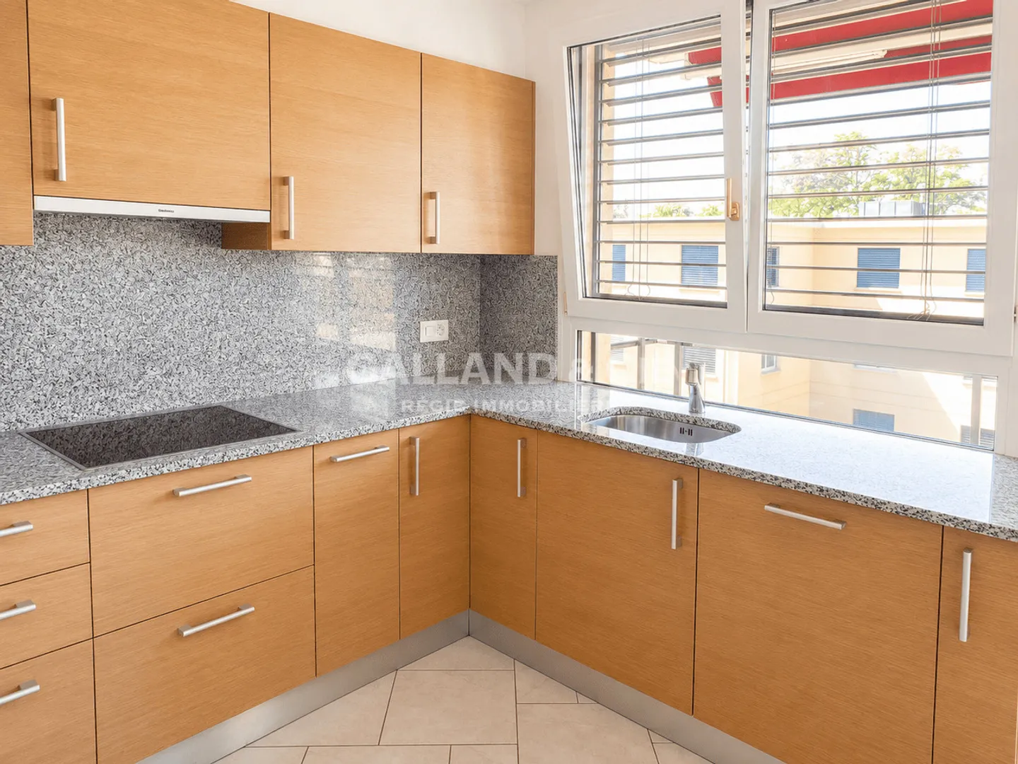 Charmant Appartement Attique - Photo 6 sur 6