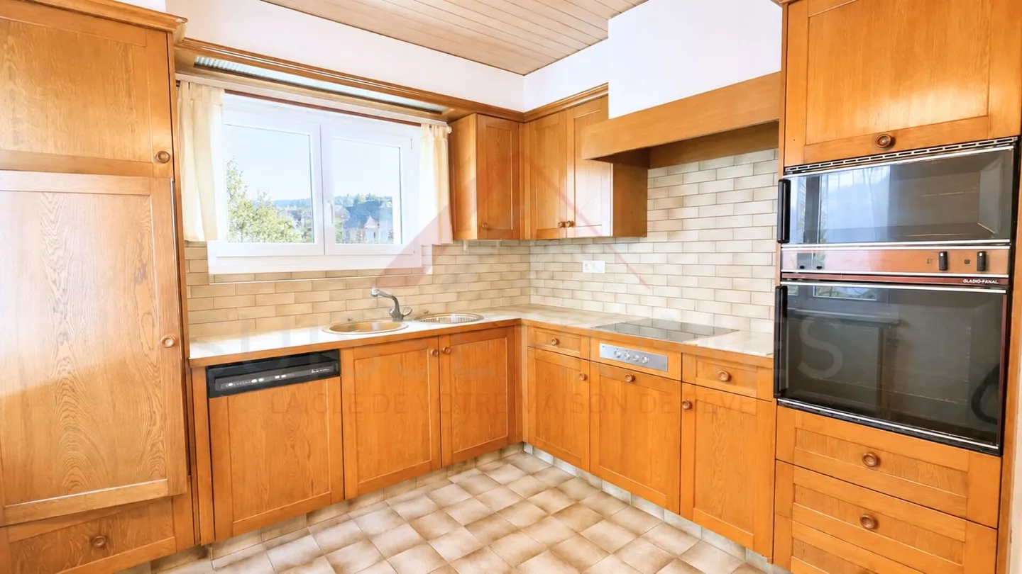 Casa di charme con vista panoramica sul castello e due belle terrazze - Foto 6 di 18