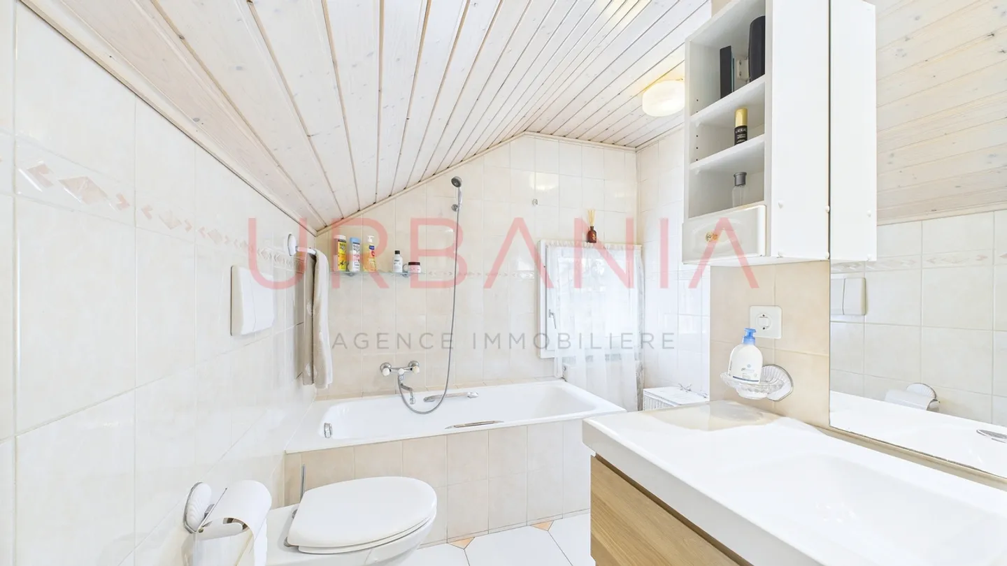 Casa indipendente con grande terreno - Foto 15 di 17