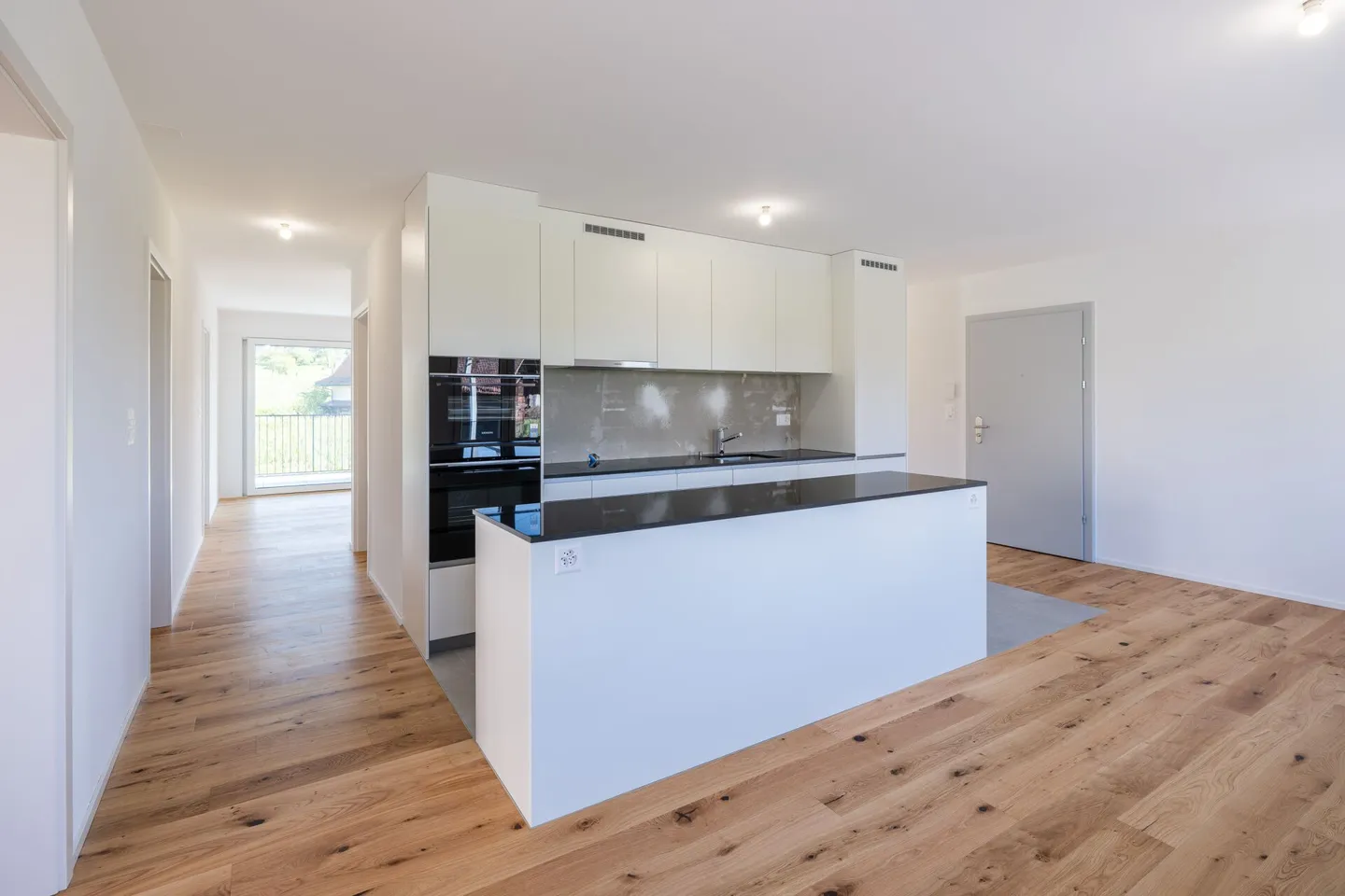 Grosszügige 4.5 Zimmer-Wohnung im Erstbezug - Foto 3 von 14
