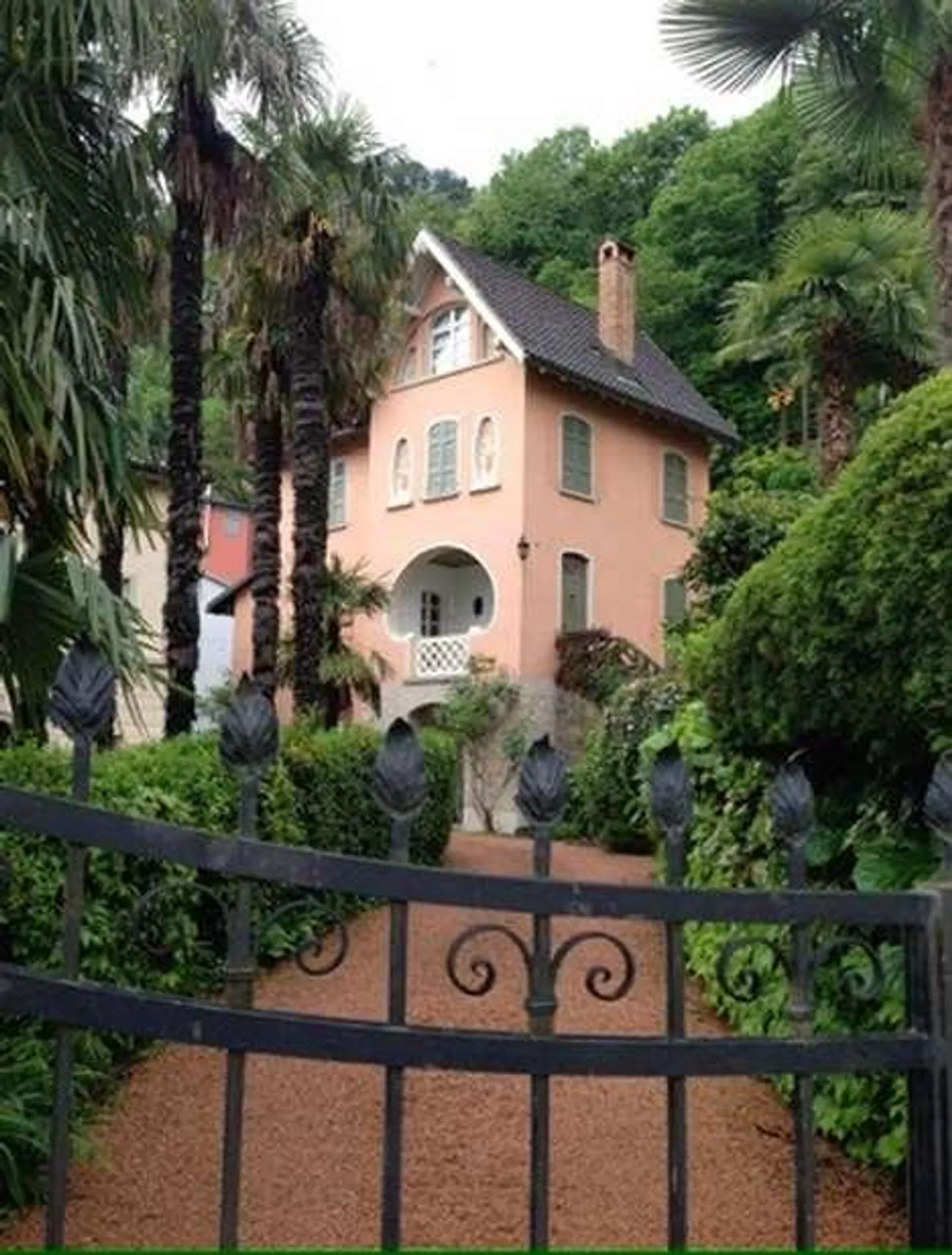 Haus mit Garten möbliert in erster Reihe am See - Foto 3 von 3