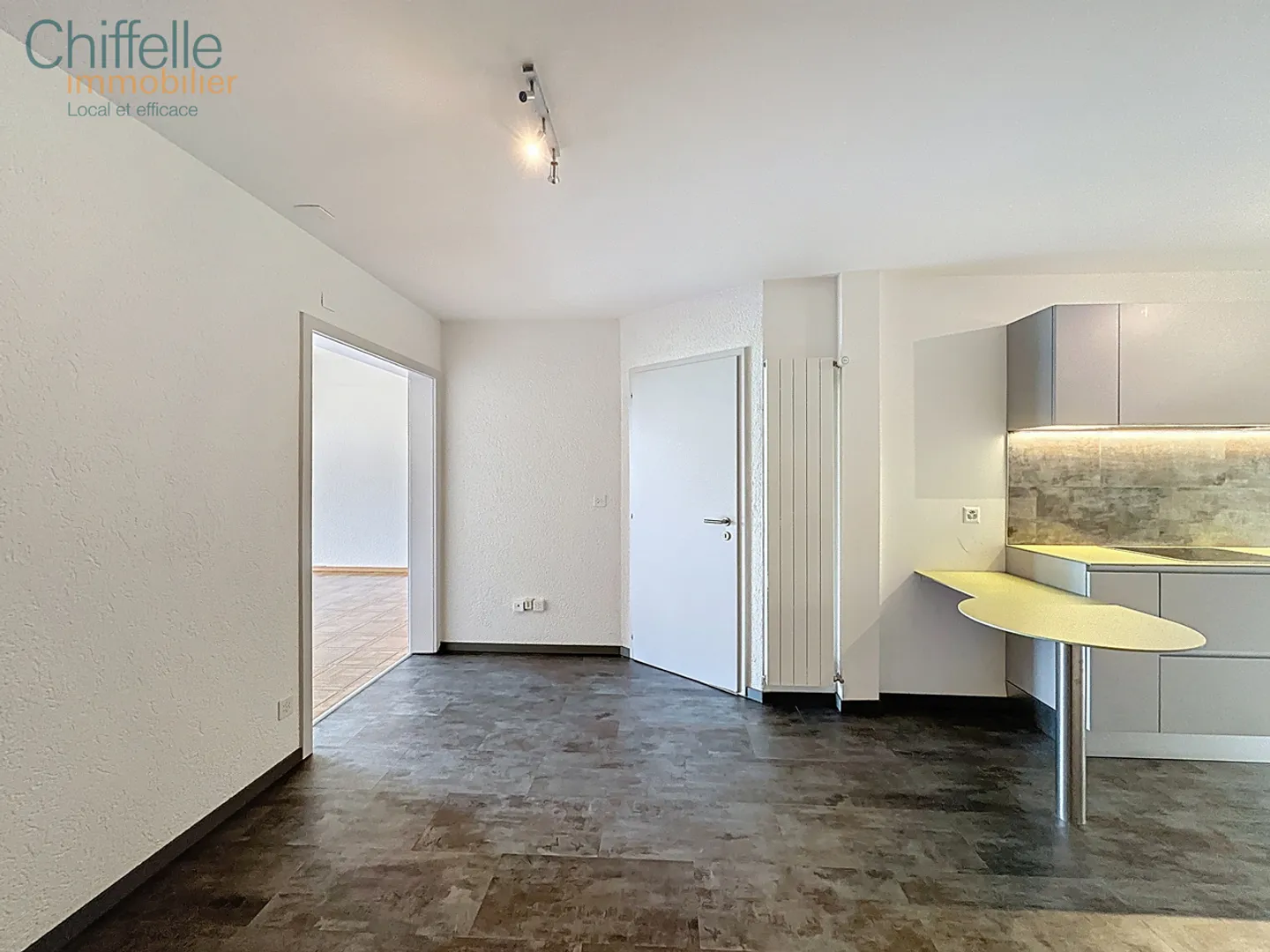 3,5 Zimmer + 1 unabhängiges Zimmer im Dachgeschoss (ca. 91m2 gewichtet) - Foto 5 von 13