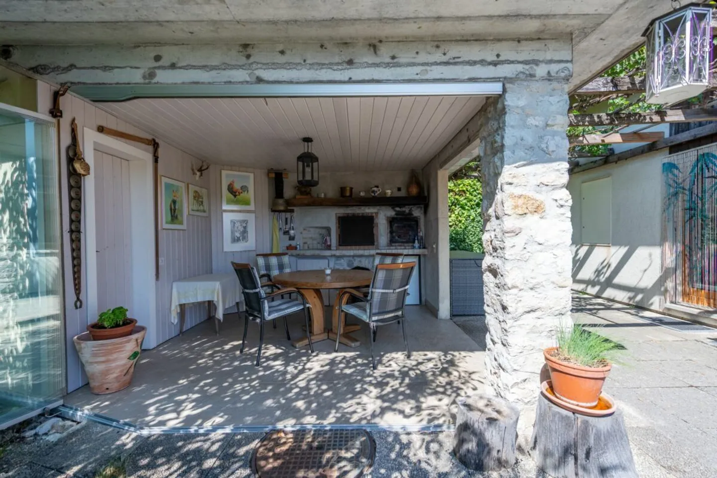 Ampia casa familiare con giardino - Foto 24 di 34