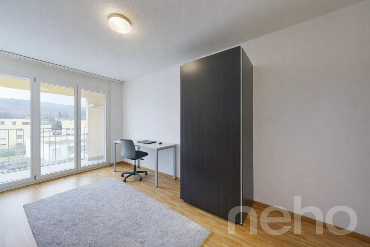 Grosszügige 5.5-Zimmer Wohnung mit grosser Loggia in Schlieren - Foto 10 von 11