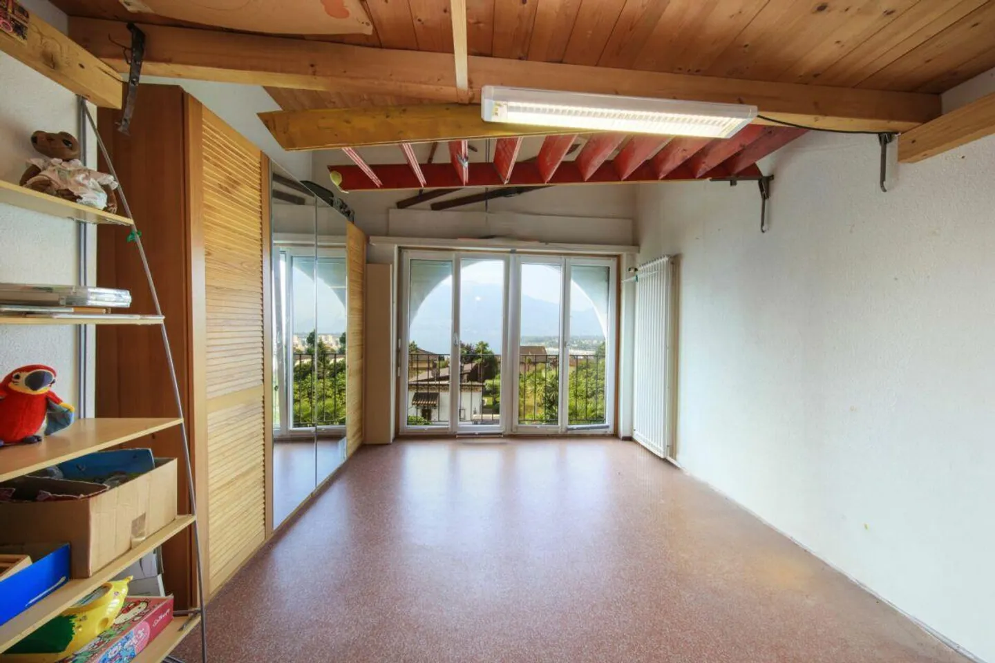 Minusio - Grande Villa con Piscina in Posizione Ottimale - Foto 16 di 30
