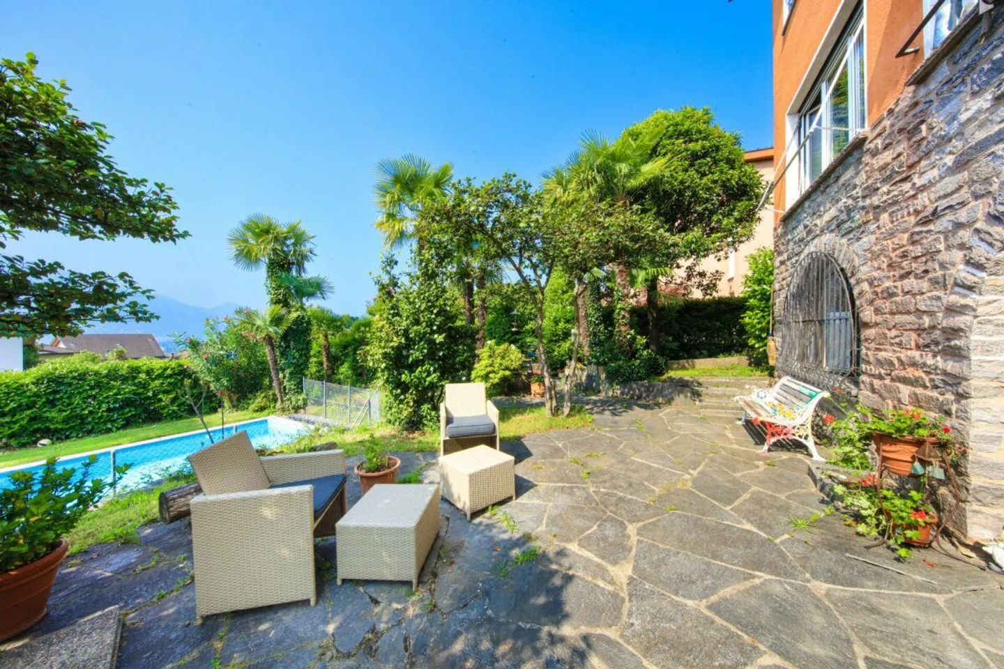 Minusio - Grande Villa con Piscina in Posizione Ottimale - Foto 27 di 30