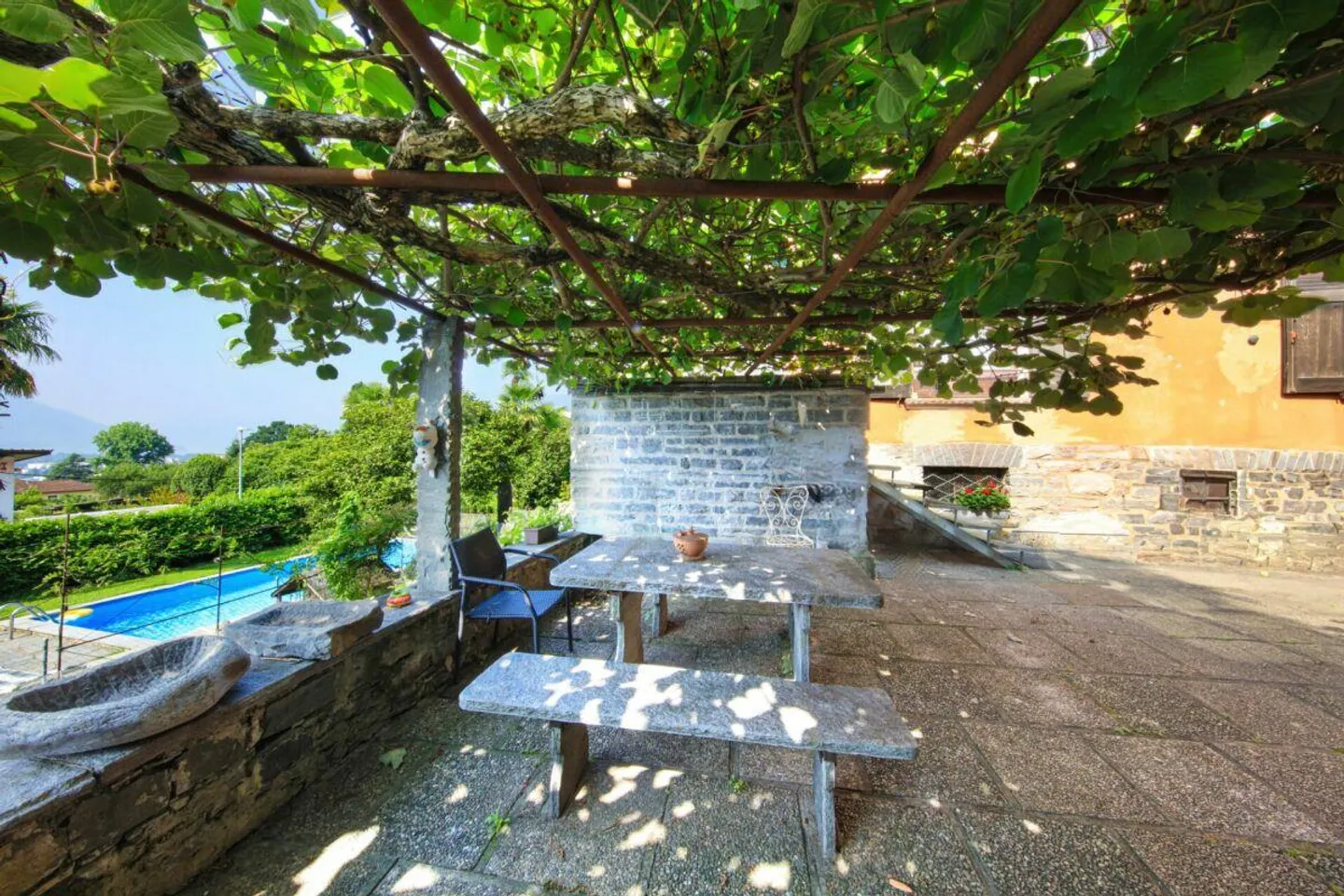 Minusio - Grande Villa con Piscina in Posizione Ottimale - Foto 29 di 30