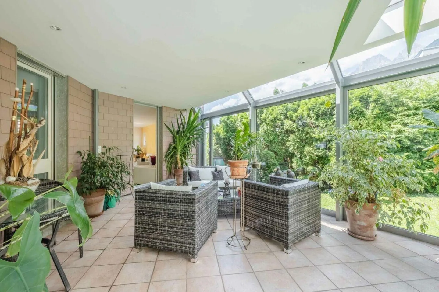 Dream house with pool and privacy in a very sunny location - Photo 26 of 29
