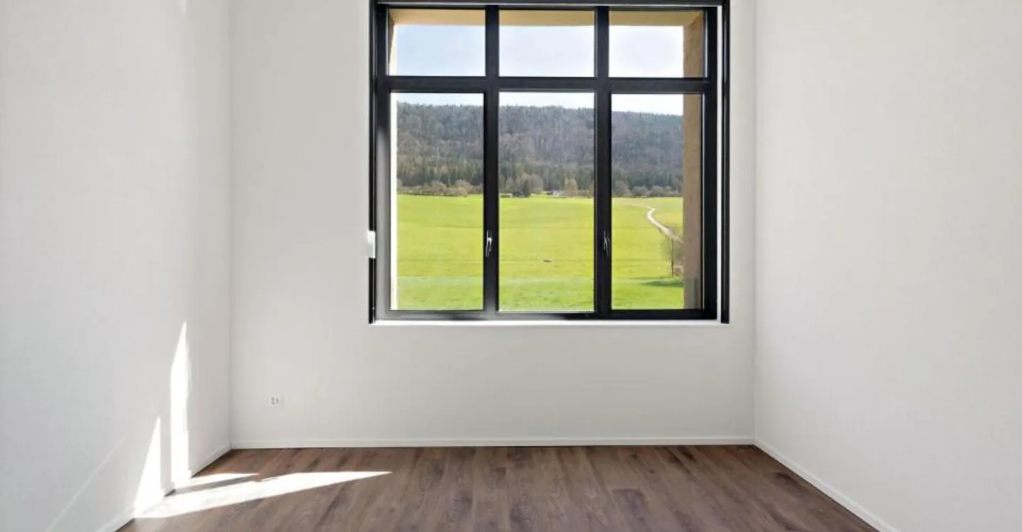Courtelary, letzte 3,5-Zimmer-Wohnung, Balkon, Aufzug - Foto 9 von 13