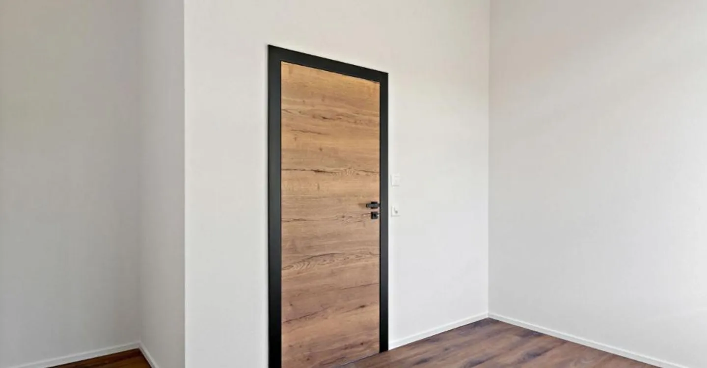 Courtelary, letzte 3,5-Zimmer-Wohnung, Balkon, Aufzug - Foto 11 von 13