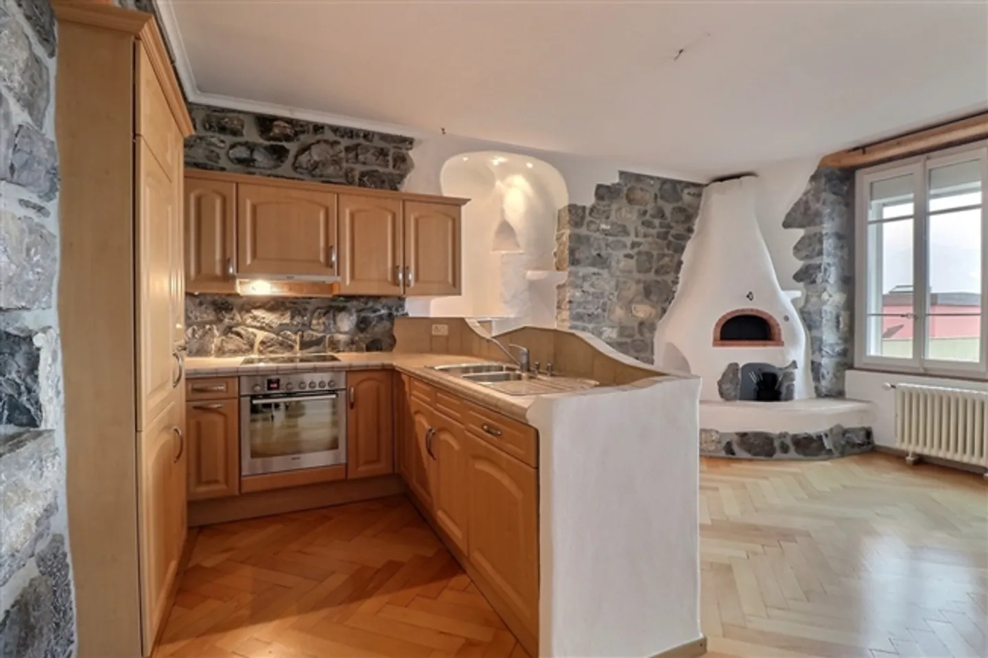 4.0 Rooms, Large Terrace, Lake View - Photo 9 of 11