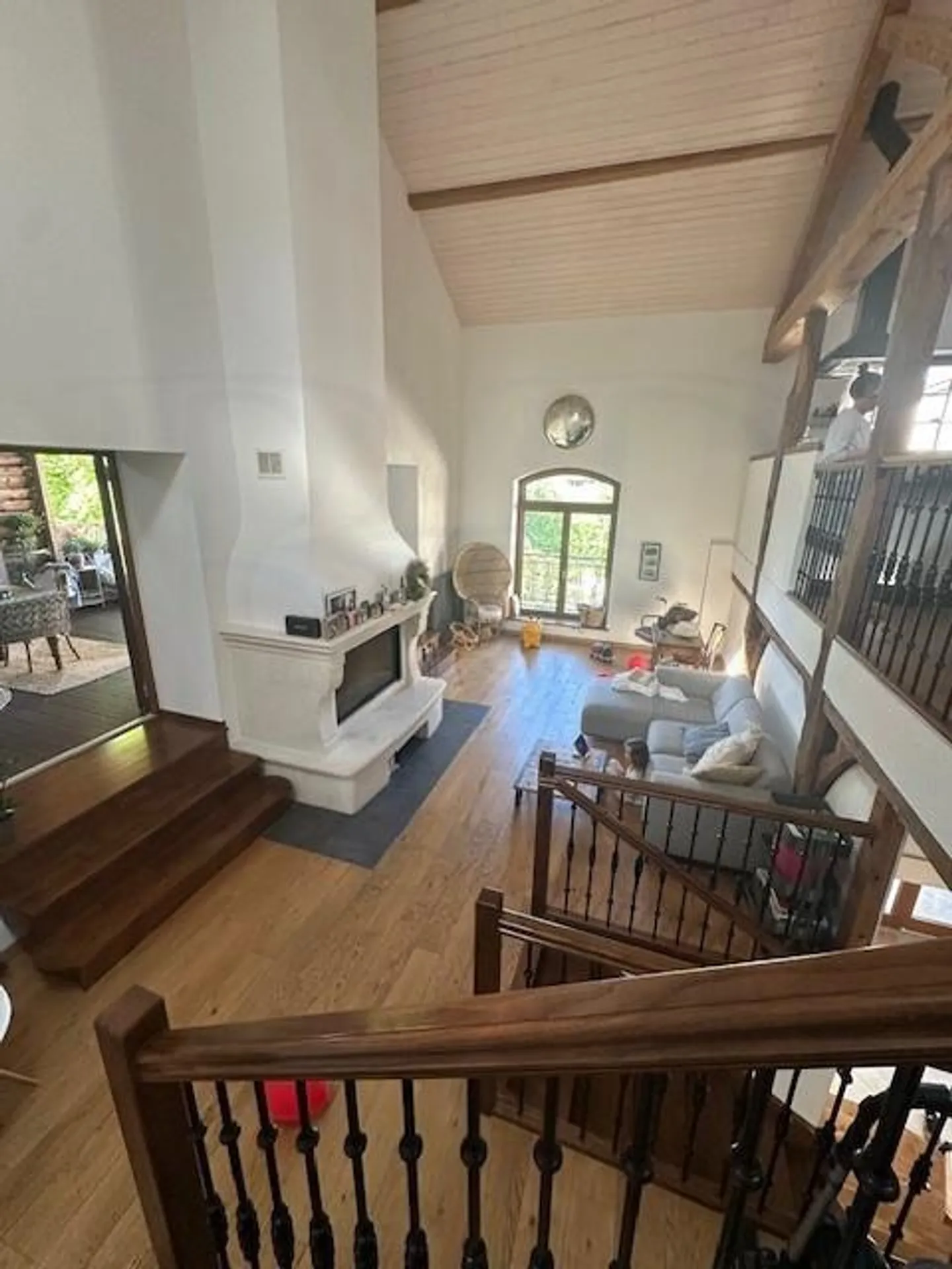 SELTEN - HERRLICH RENOVIERTES HAUS IM HERZEN DES DORFES AVULLY - Foto 2 von 8