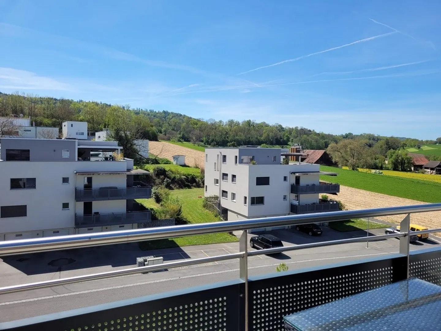 Charmant studio en attique - Photo 1 sur 5