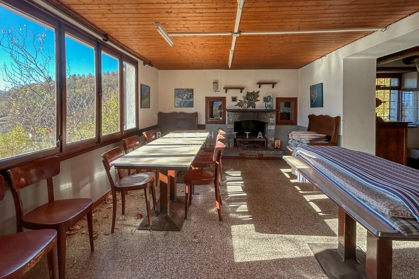 Storico Grotto "al Riposo Romantico" sul Monte Comino - Foto 8 di 13