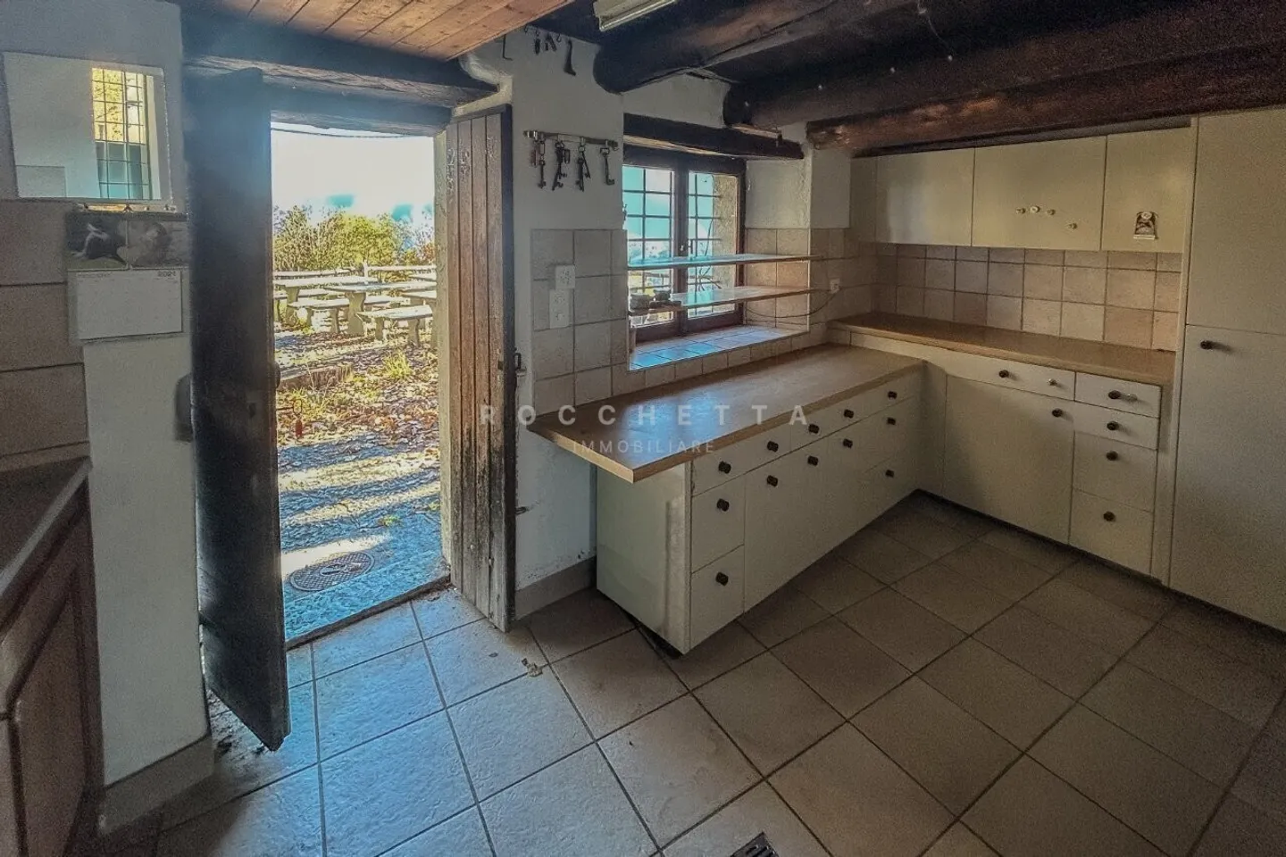 Storico Grotto "al Riposo Romantico" sul Monte Comino - Foto 11 di 13