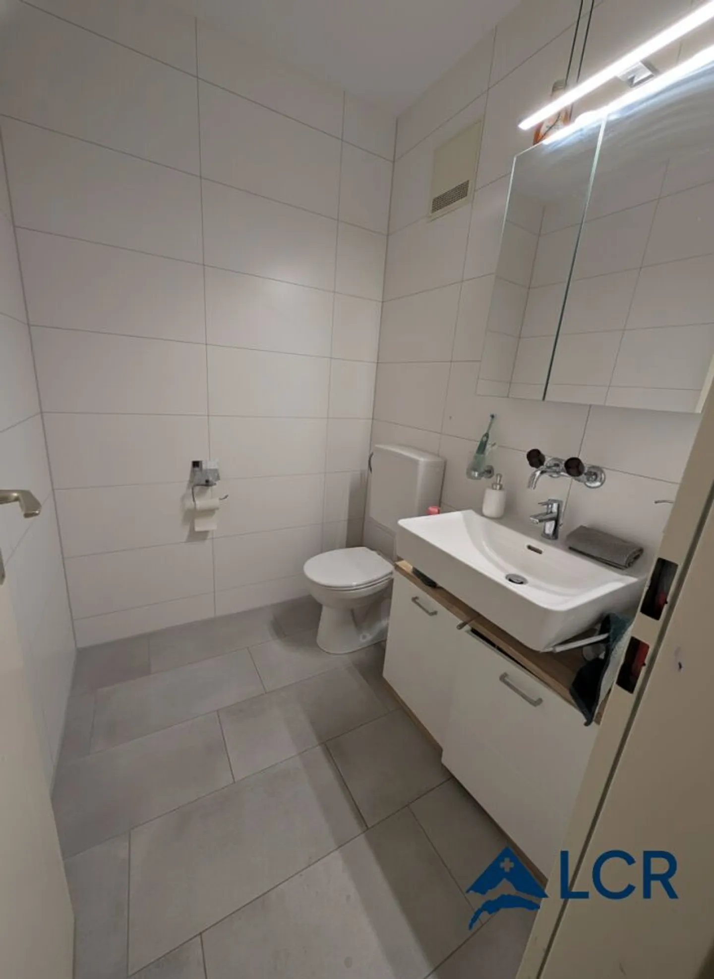 Geräumige 4.5-Zimmer-Wohnung - Foto 8 von 9