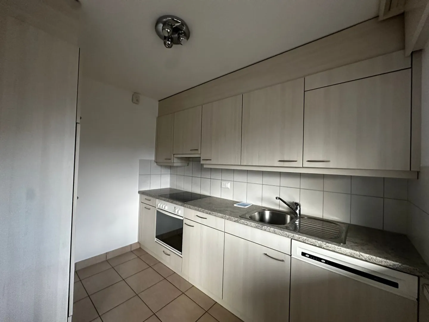 Appartamento 4.5 locali - Quartiere verde e vicino ai servizi - Foto 2 di 8