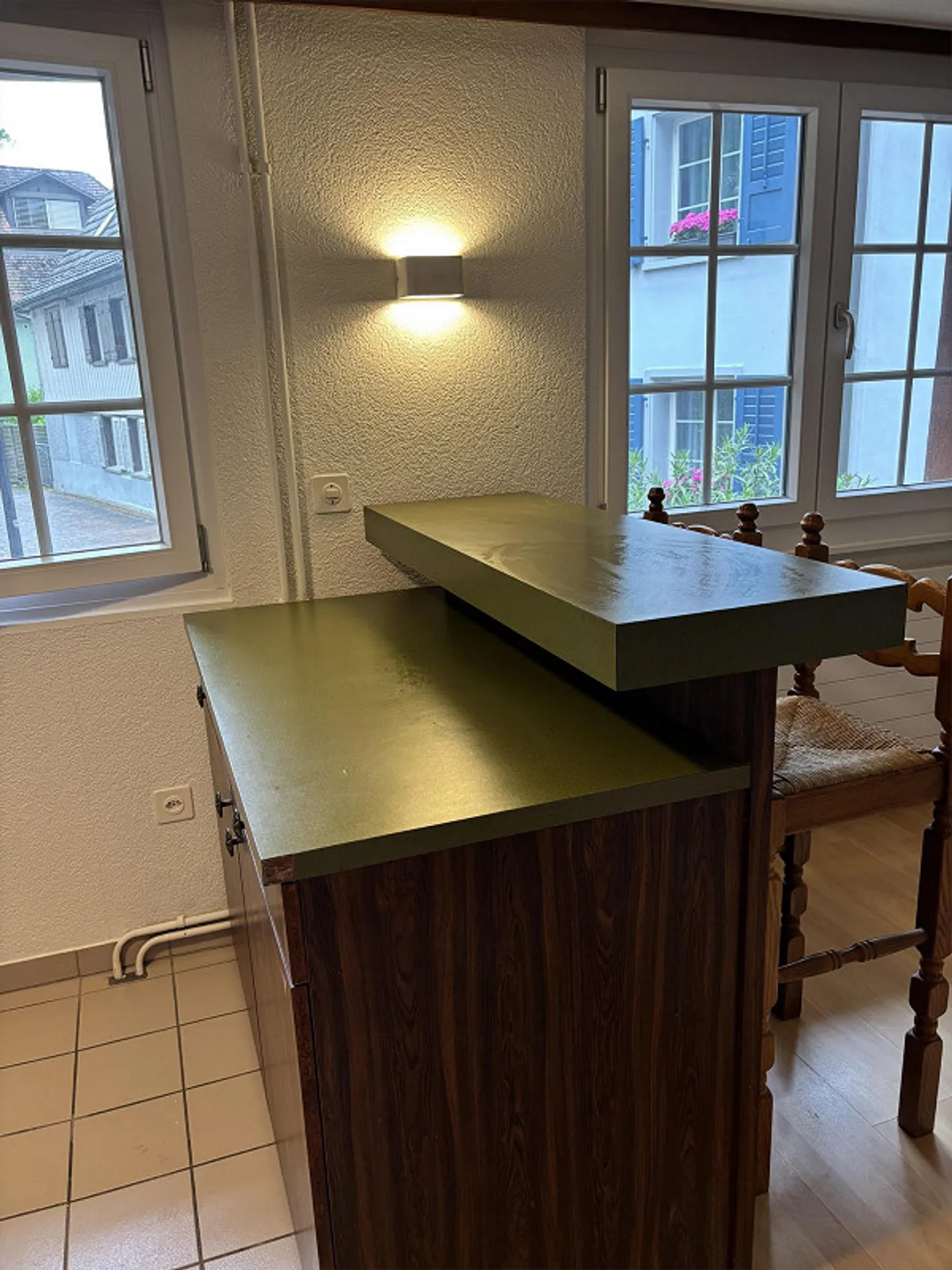 Appartamento luminoso ristrutturato di 2 stanze in affitto - Foto 4 di 12