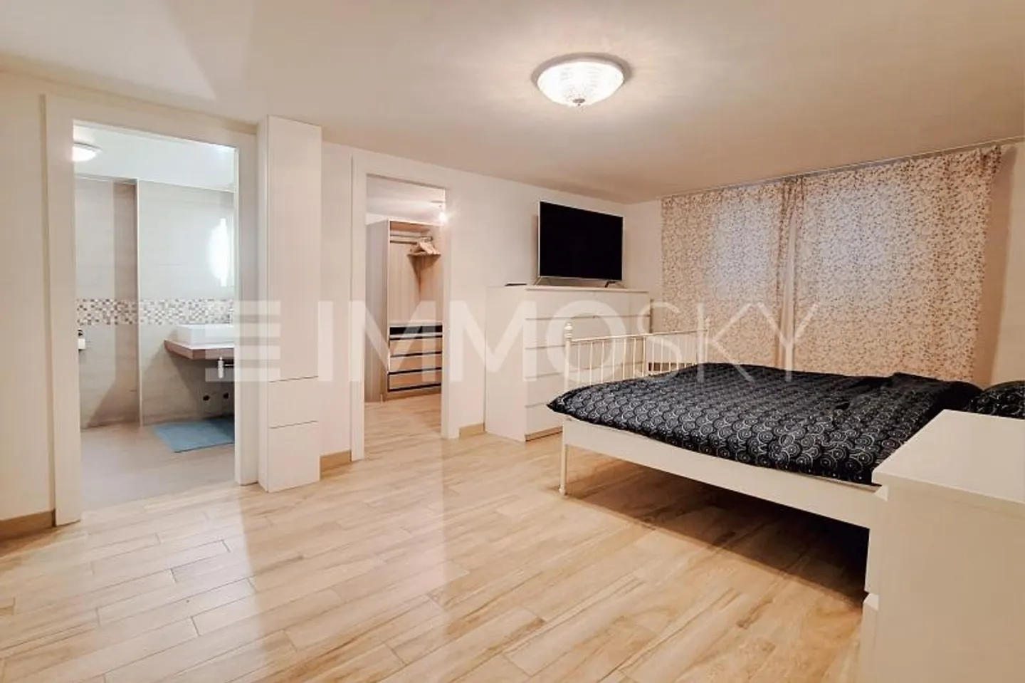 Rez 4.5 pièces avec jardin et sous-sol  Esprit villa - Foto 10 von 11