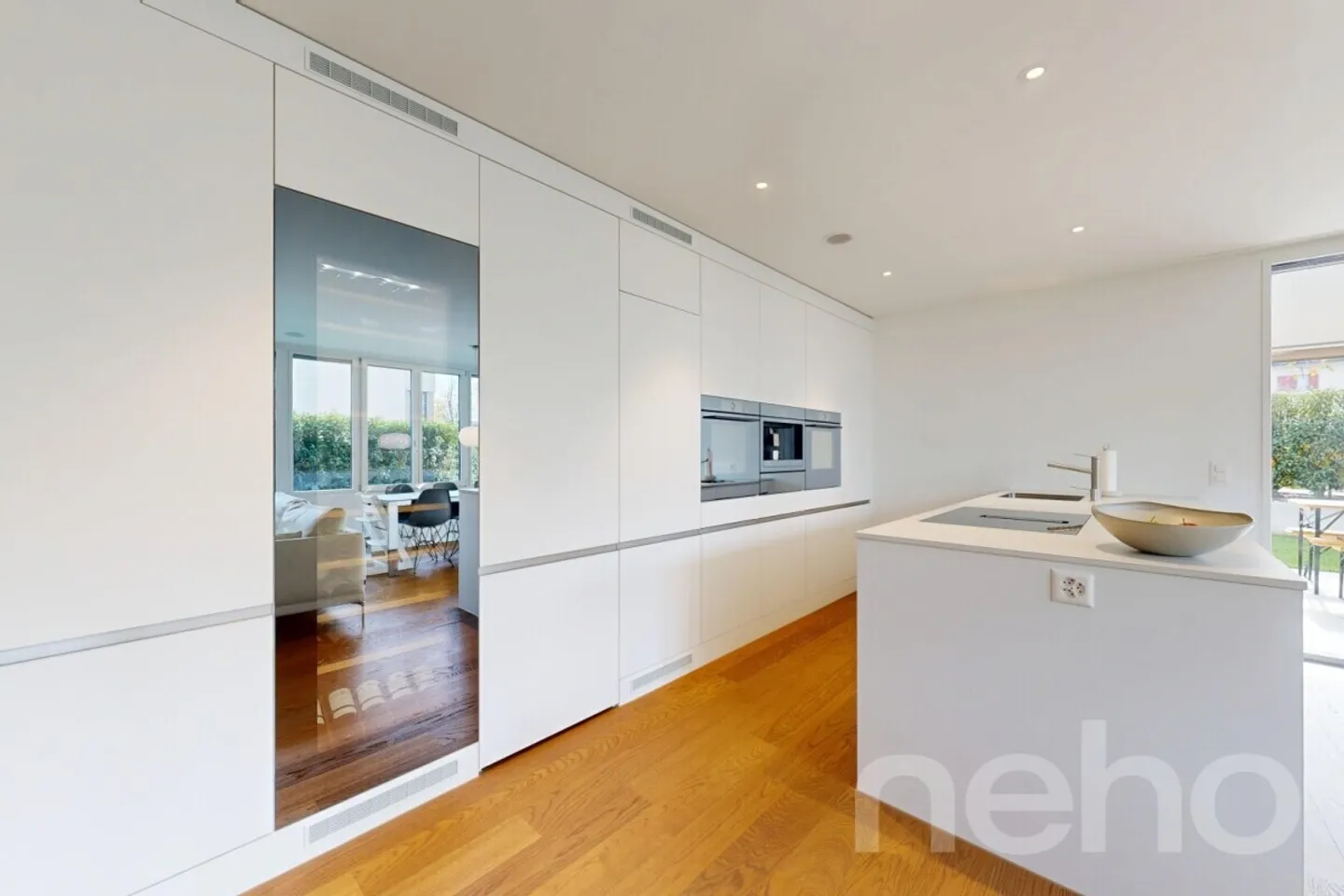 Appartamento giardino di alta qualità con 4,5 stanze in posizione centrale - Foto 3 di 11