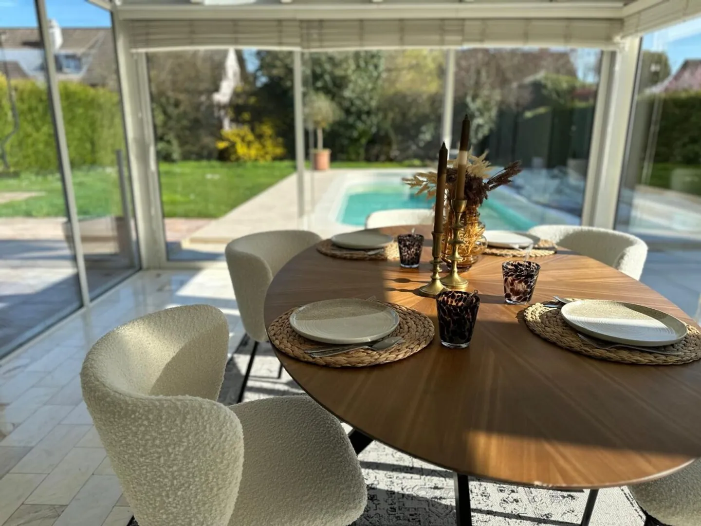Splendida villa a schiera / 4 camere / 3 bagni / Giardino / Piscina - Foto 3 di 13
