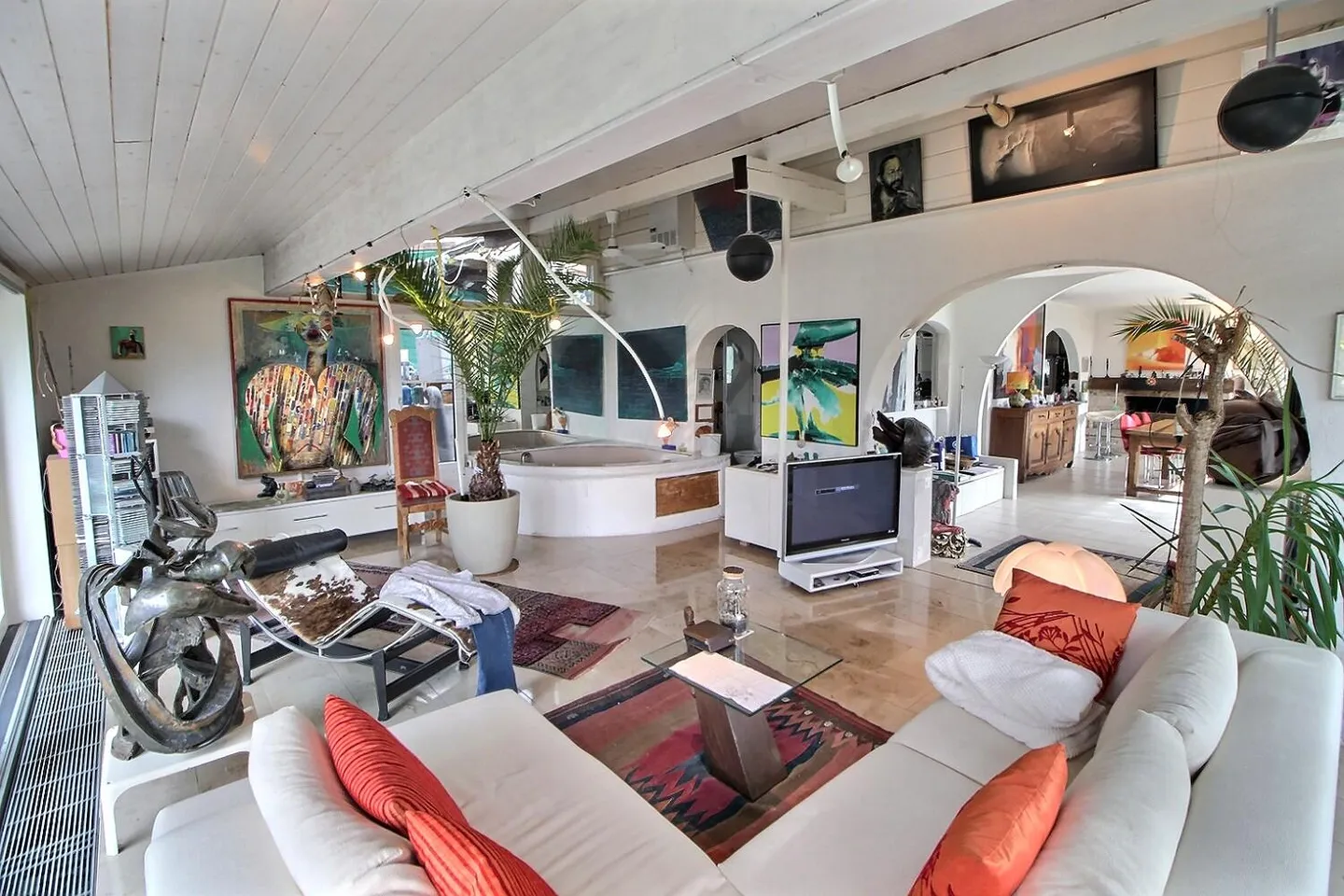 Beautiful single-family house with lake view in viager occupied without rent - Photo 3 of 13