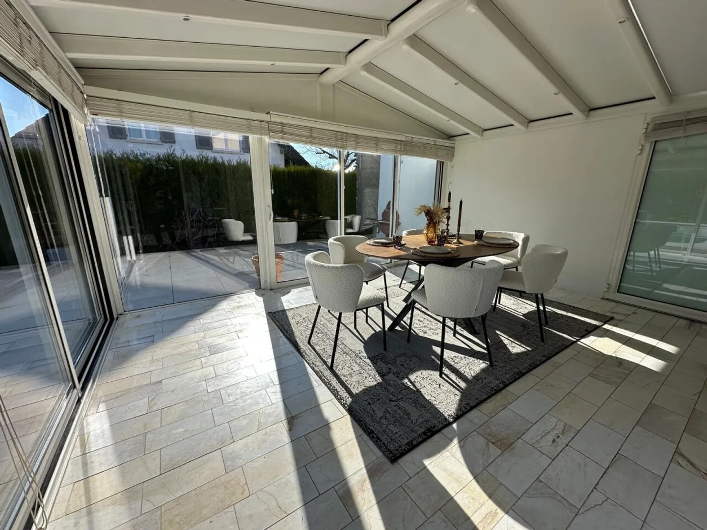 Splendida villa a schiera / 4 camere / 3 bagni / Giardino / Piscina - Foto 4 di 13