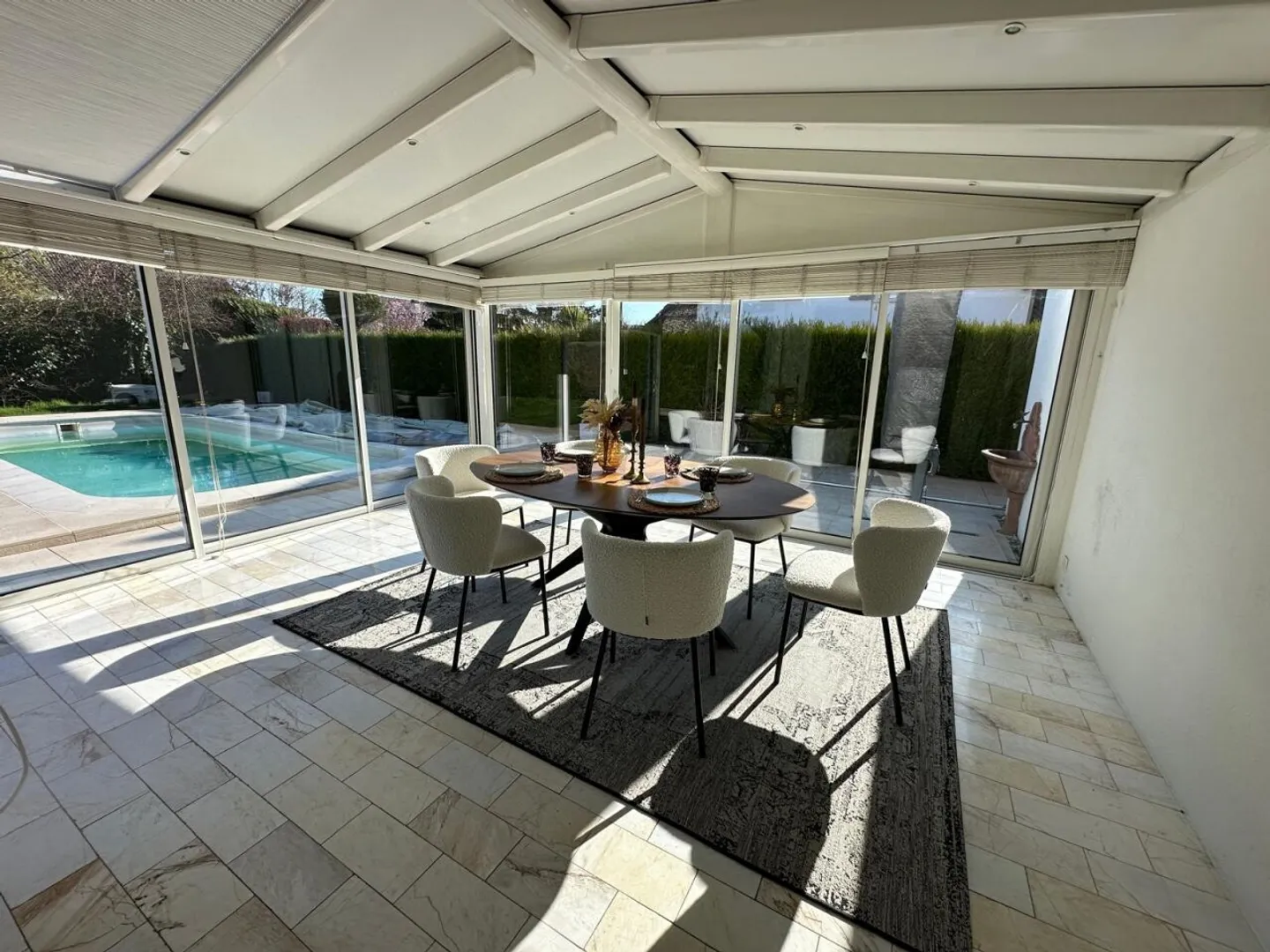 Splendida villa a schiera / 4 camere / 3 bagni / Giardino / Piscina - Foto 6 di 13