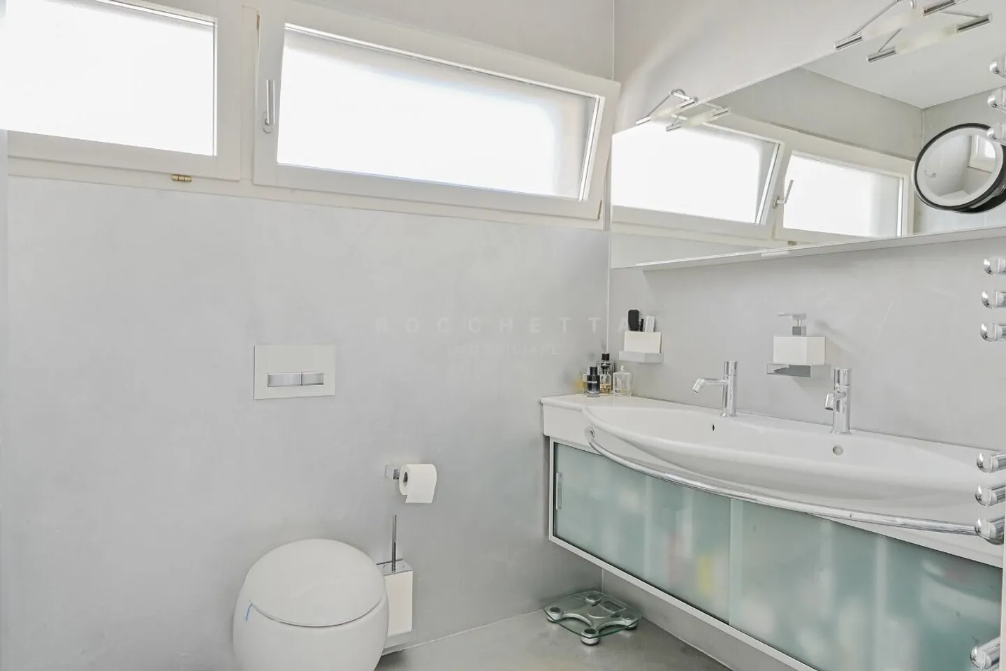 Villa unifamiliale moderne et raffinée dans un emplacement recherché - Photo 9 sur 14