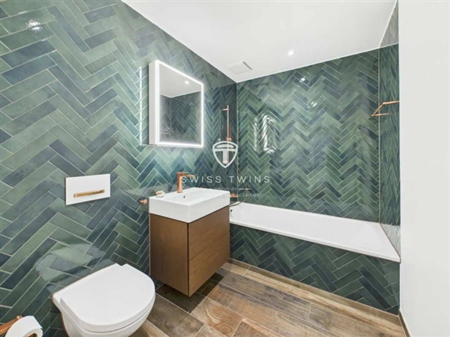 Il lusso urbano incontra la tranquillità - Elegante appartamento di 4,5 stanze con ascensore per auto - Foto 2 di 20